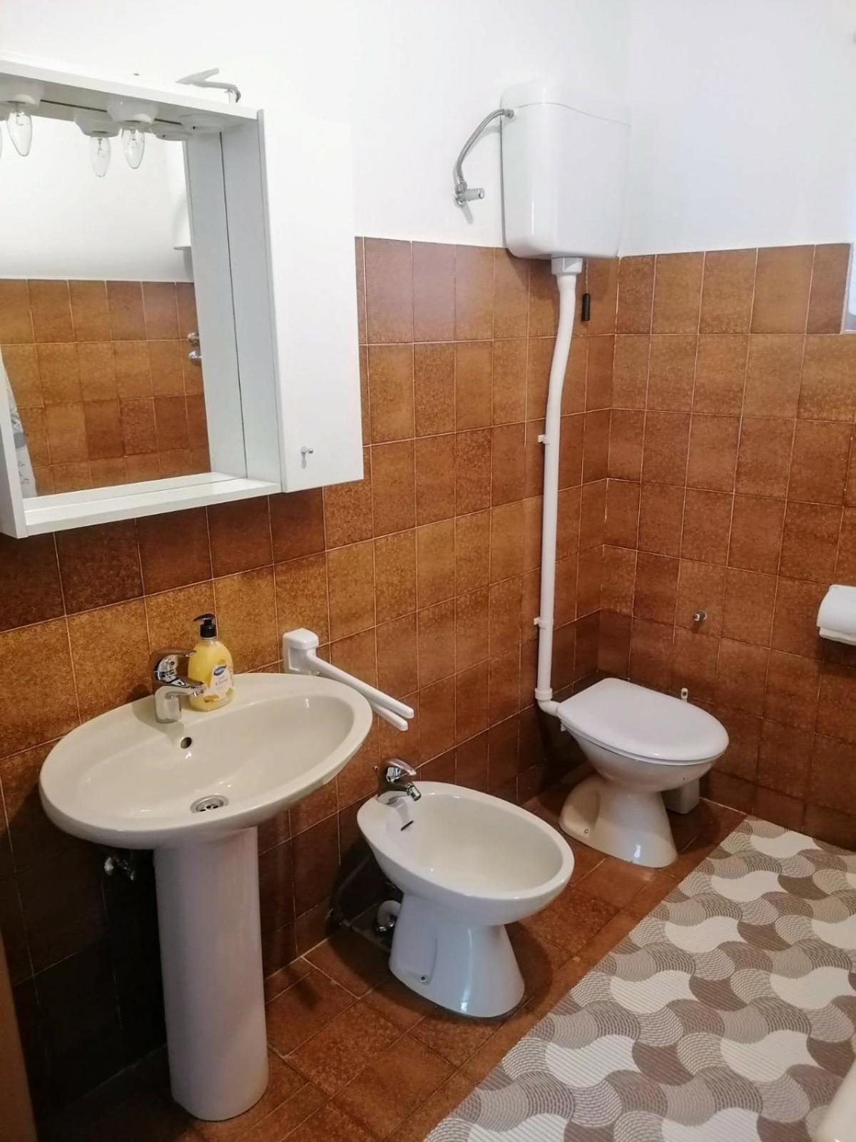 Apartman Tralje セニ エクステリア 写真