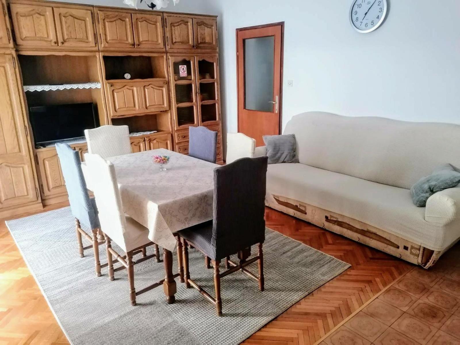 Apartman Tralje セニ エクステリア 写真