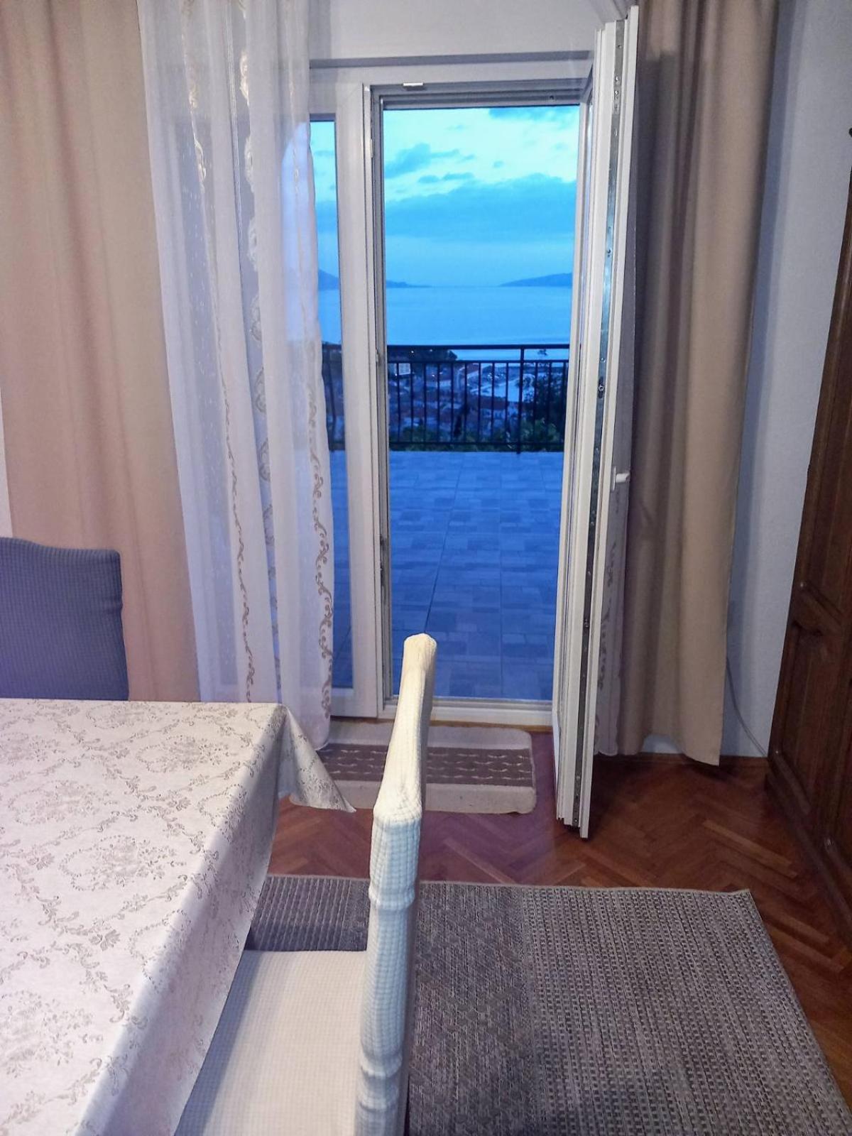 Apartman Tralje セニ エクステリア 写真